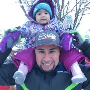 Meet your Posher, Efrain